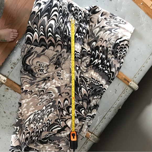 Maxi lined skirt. Cameo & Myth. Large. - Picture 4 of 7